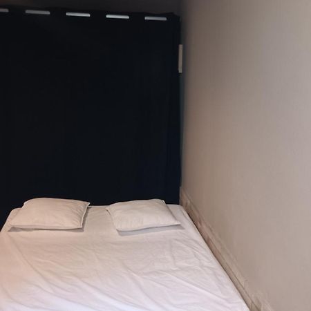 Appartement Pour 4 Personnes Dans Une Rue Tres Calme Saint-Laurent-le-Minier Eksteriør billede